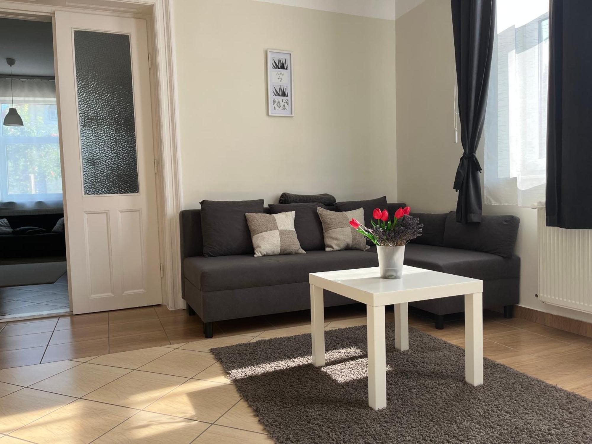 Idill Apartmanhaz B&B Tiszafüred Exterior foto